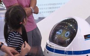 小胖机器人（智能化、便捷化、人性化的机器人助手）