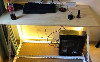 轻松DIY（简单而有效的方法让你的书桌焕然一新）