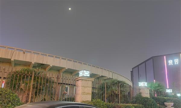 小米5X夜景拍摄的出色表现（以小米5X为例，探究其夜景拍摄的优势与技巧）-第3张图片-数码深度