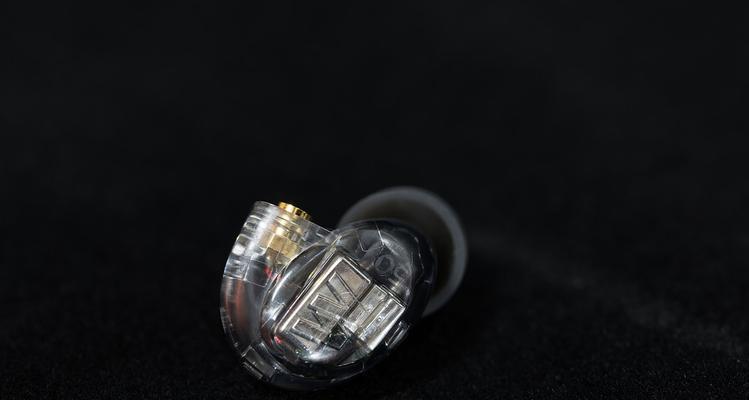 威士顿UMPro20（颠覆你对耳机音质的认知，体验音乐的极致享受）-第3张图片-数码深度