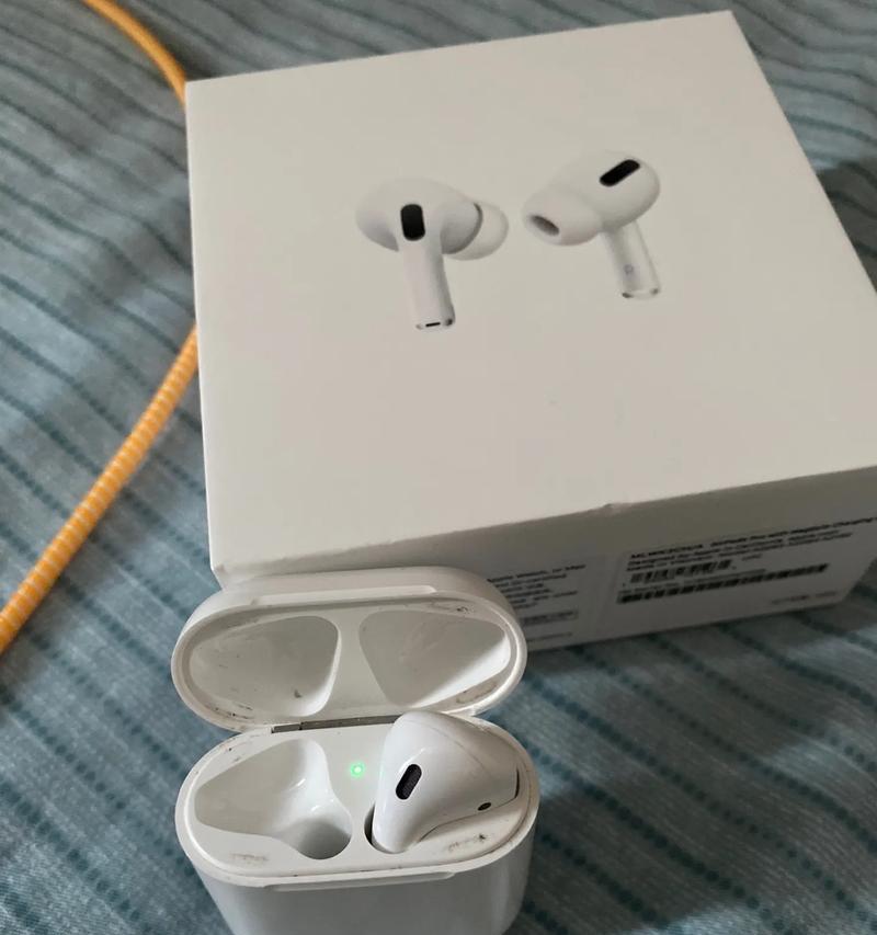 全面解析AirPods耳机使用方法（掌握AirPods连接、操作、音质优化等技巧的关键步骤）-第3张图片-数码深度