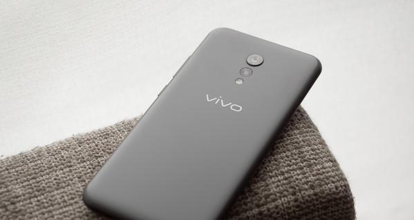 VivoXplay6（突破全面屏极致体验，VivoXplay6尽显尖端科技魅力）-第3张图片-数码深度