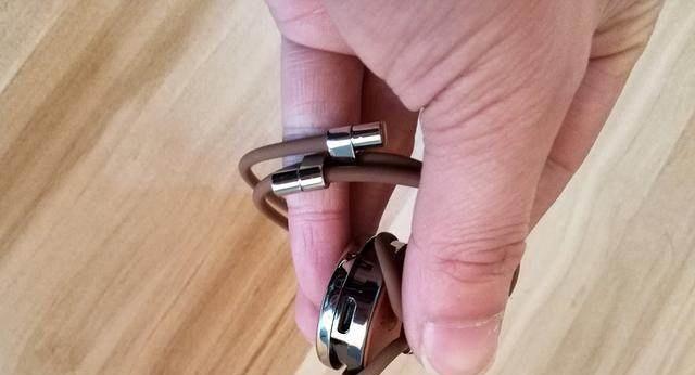 八头牛耳机的音质与舒适度如何？（探究八头牛耳机的关键特点及用户体验）-第2张图片-数码深度