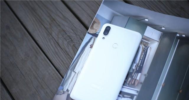 魅族青年良品799（探索魅族青年良品799的性能、设计与用户体验）-第3张图片-数码深度