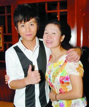 探究以女毒听男声的魅力与挑战（剖析男声对女性听众的影响力及其关键要素）-第2张图片-数码深度