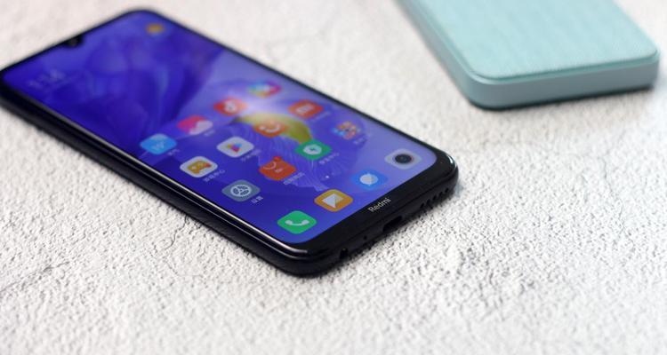 华为Note8屏幕评测（震撼视觉体验，华为Note8屏幕一览）-第2张图片-数码深度