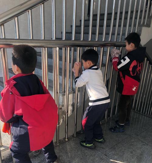 易趴云小二（以客户体验为核心，引领行业变革）-第2张图片-数码深度