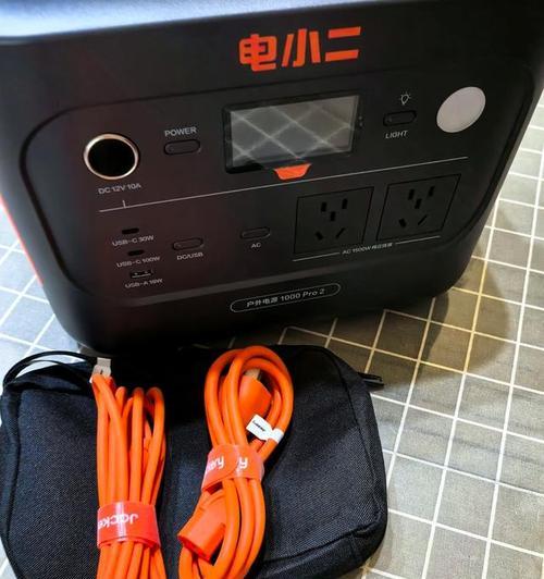 以电小二移动电源的性能与特点（一款高性能、便携的移动电源）-第2张图片-数码深度