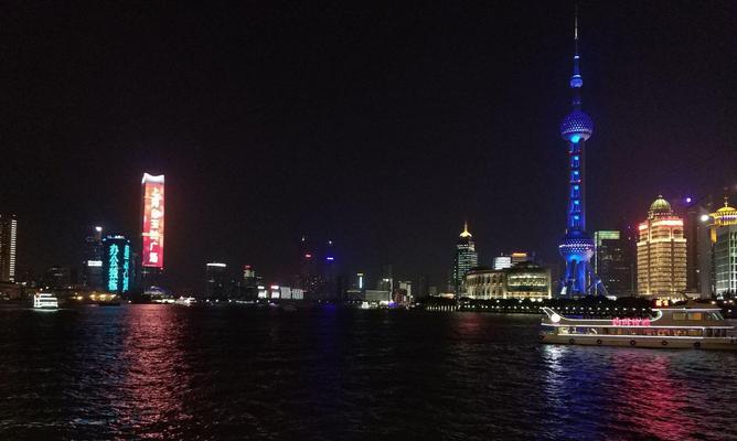小米6夜间拍照效果解析（揭秘小米6夜间拍照表现，惊艳夜景摄影）-第1张图片-数码深度
