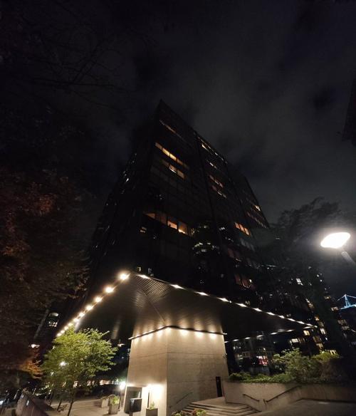 小米6夜间拍照效果解析（揭秘小米6夜间拍照表现，惊艳夜景摄影）-第2张图片-数码深度
