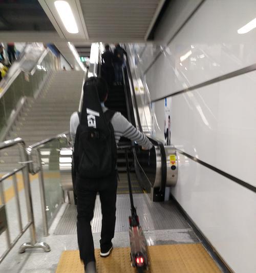 以乐行R1带给你全新出行体验（开启智能时代的出行方式）-第2张图片-数码深度