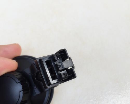 凌度V90（凌度V90融合创新科技与卓越设计，开启全新行车感受）-第3张图片-数码深度