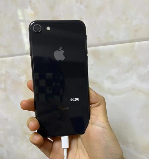 iPhone8的革新之处（探索iPhone8的新功能和设计）-第1张图片-数码深度
