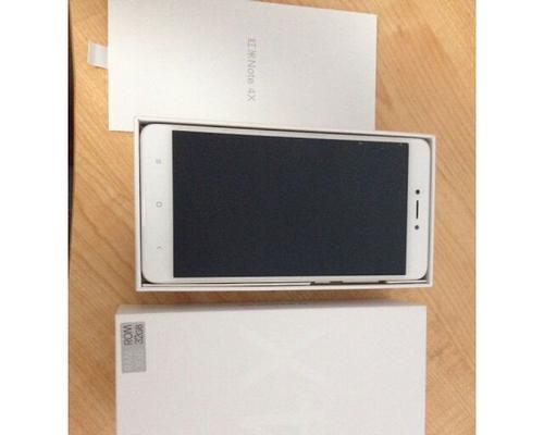 联通4G与移动网络的比较（探索联通4G和移动网络的优势与劣势，帮助你做出明智的选择）-第1张图片-数码深度