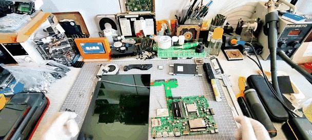 华硕台式电脑外壳拆解教程（轻松掌握华硕电脑外壳拆解技巧）-第3张图片-数码深度