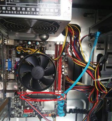 电脑显卡安装教程——卡槽的选择与安装（一步步教你正确选择和安装电脑显卡，让游戏更流畅）-第1张图片-数码深度